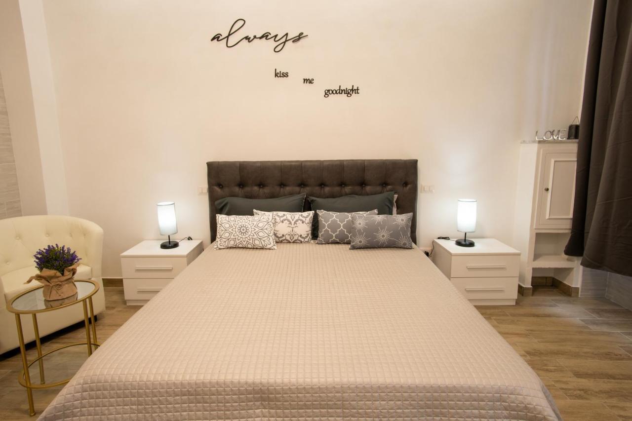 Ilioneo Apartments Napoli Eksteriør billede